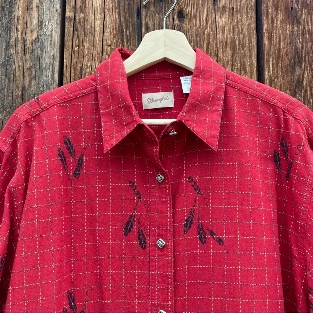 Vintage Wrangler Red feather pattern Button Up Shirt Size XL women's - Picture 7 of 12